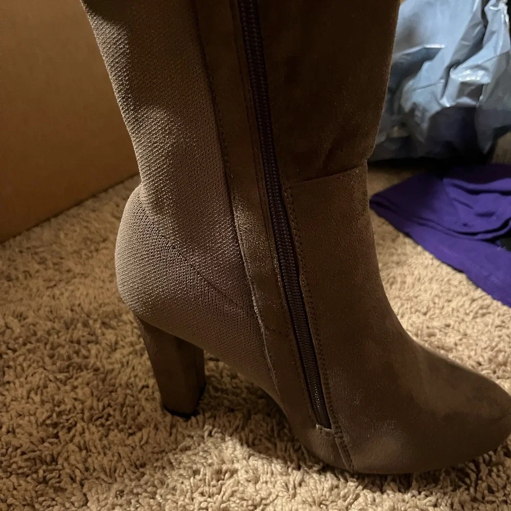 Elegant Brown Over-the-Knee Boots
